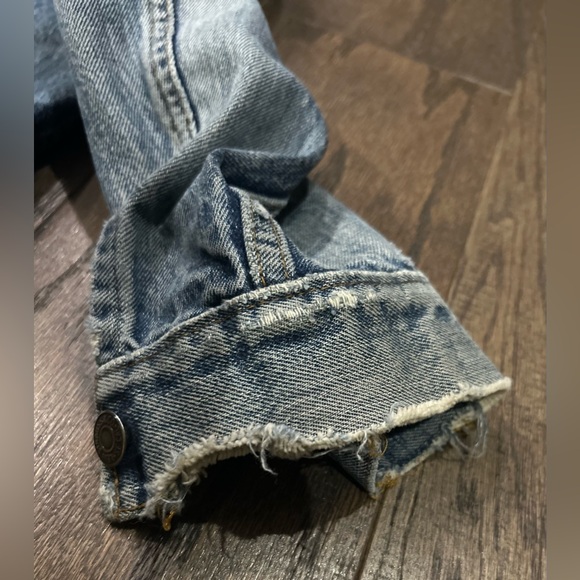 Levi’s Jacket - Picture 14 of 16
